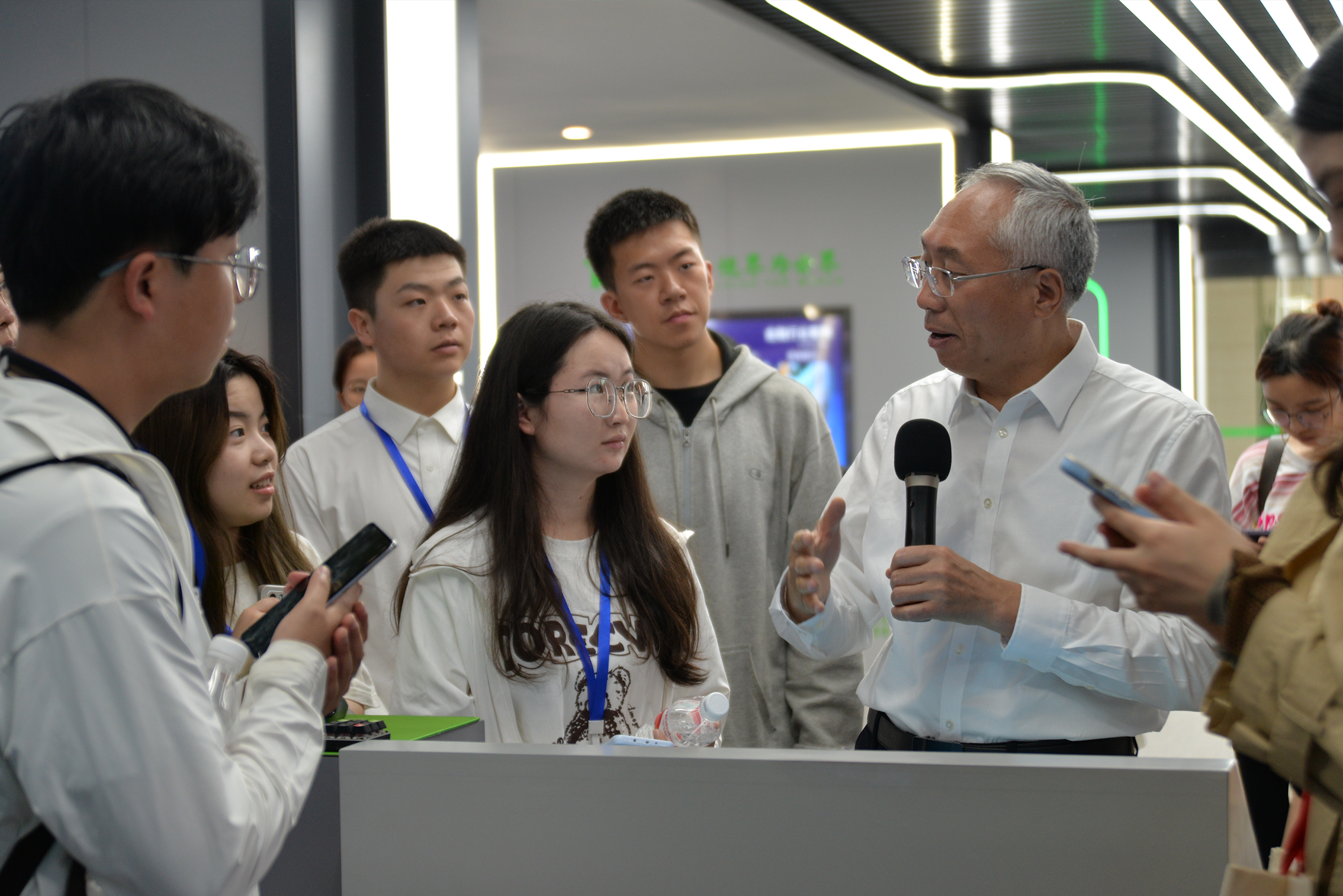 首页| 尊龙集团中国官方网站